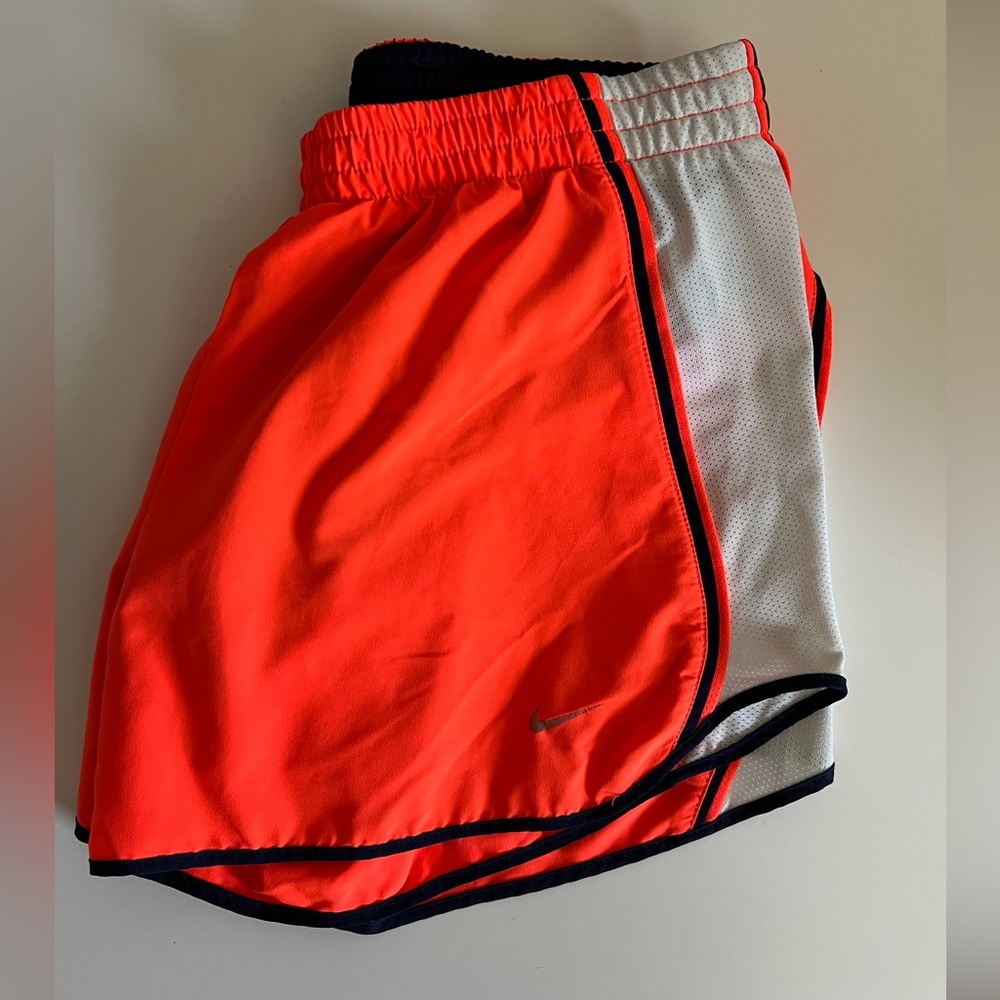 Nike Tempo Shorts (Medium)